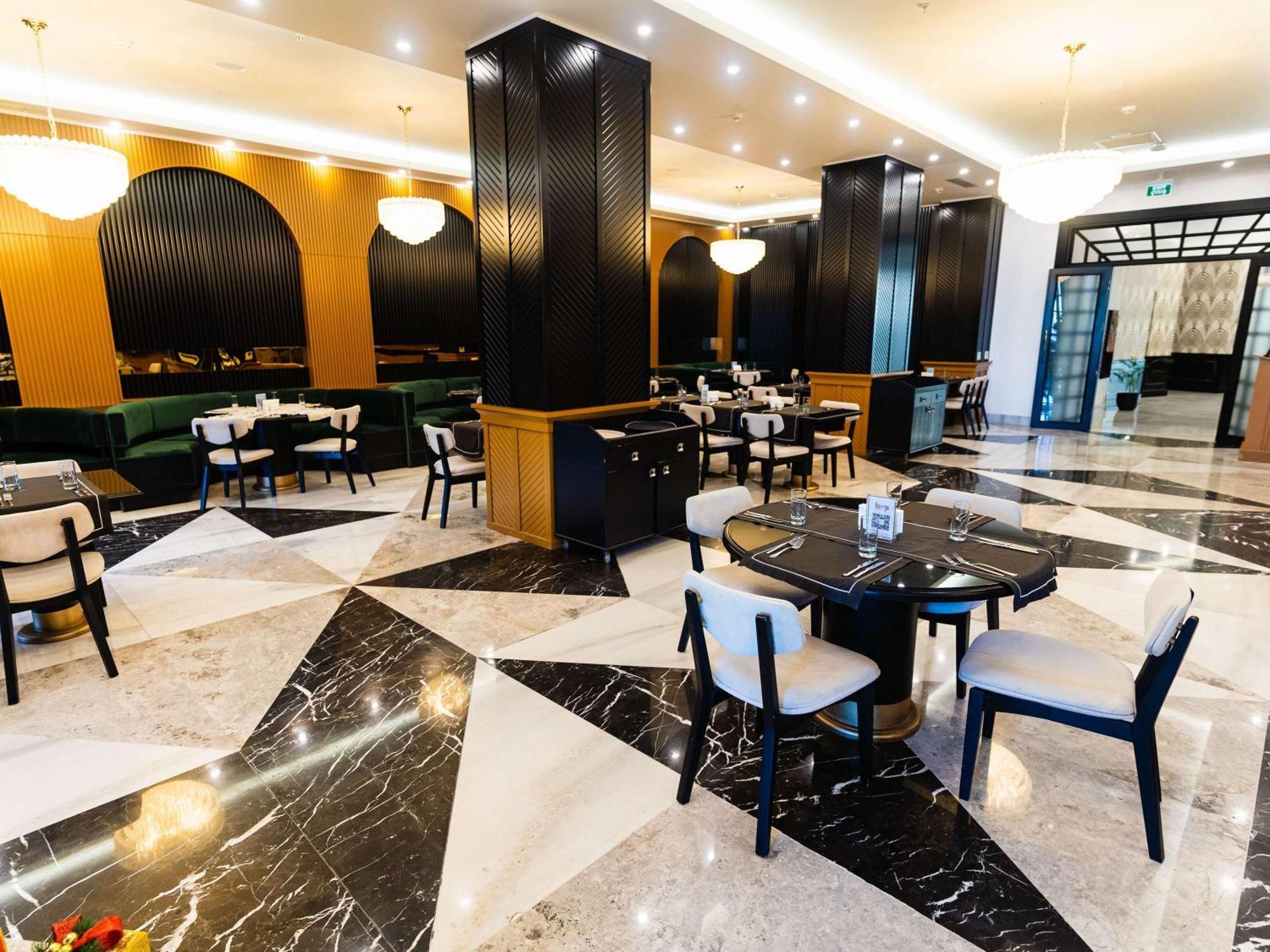 Mercure Baku City 外观 照片